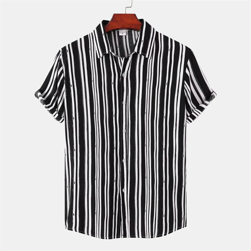 Camisa Estilo Havaiano Listrada e Xadrez em Preto e Branco