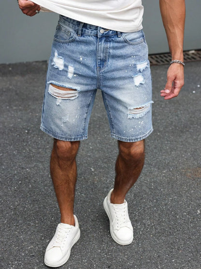 Bermuda Jeans Azul Claro com Lavagem Estonada