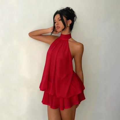 Vestido Feminino com Gola Halter e Costas Abertas
