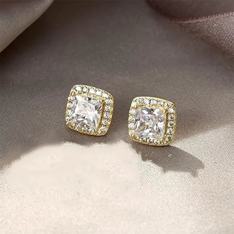 Conjunto de Brincos Redondos e Quadrados com Diamante
