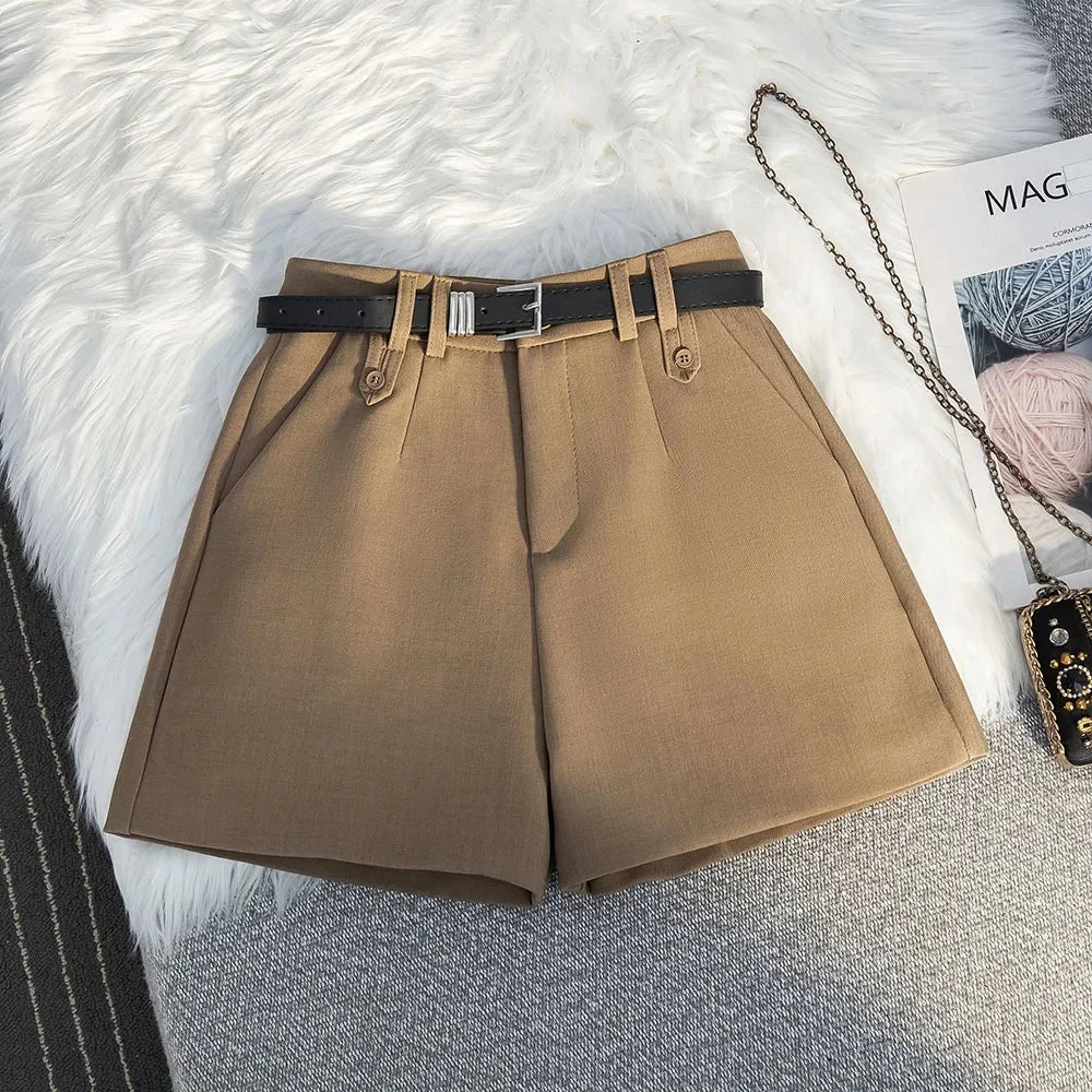 Short Feminino de Alfaiataria  de Cintura Alta