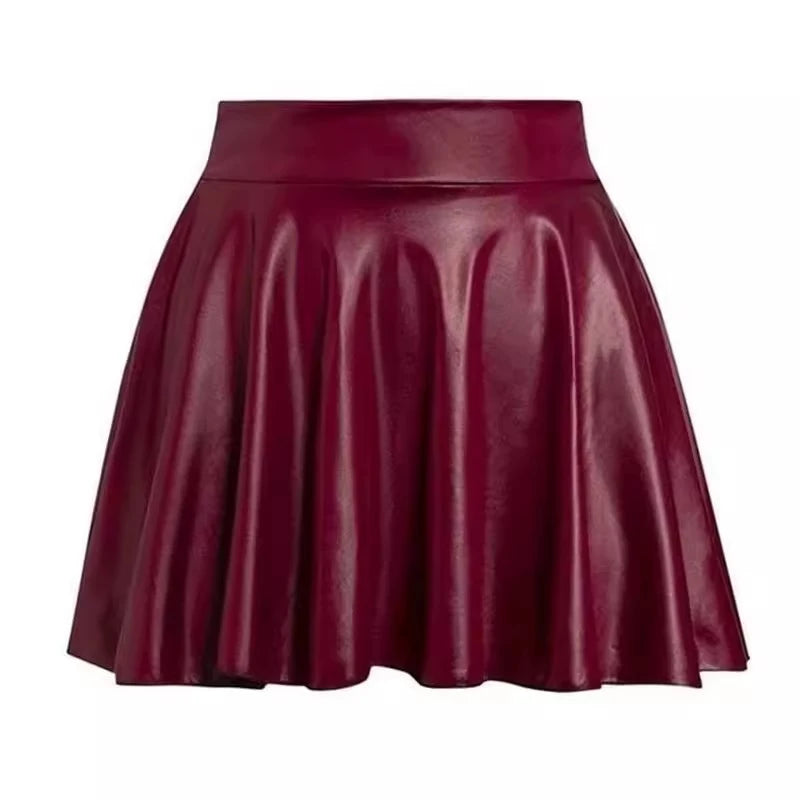Saia Curta de Couro Sintético (Faux Leather)