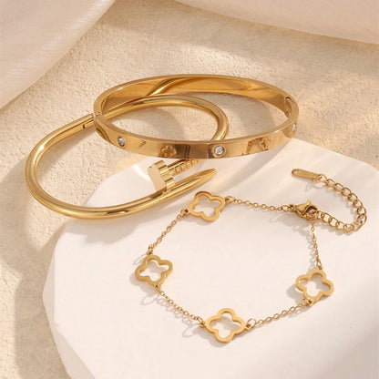 Conjunto de Pulseiras Francesas com Trevo da Sorte