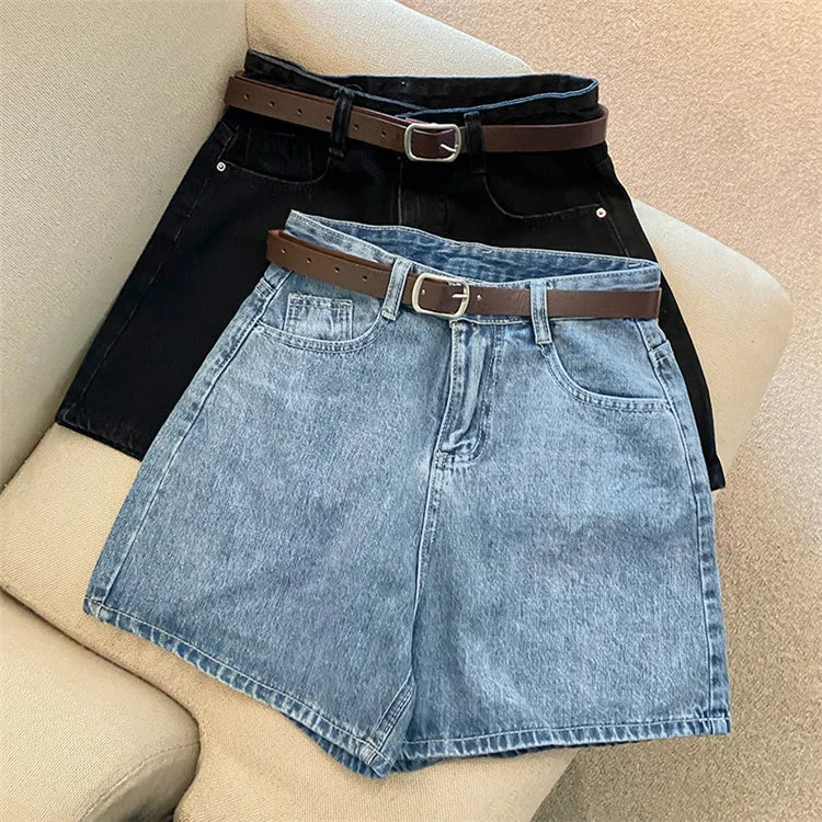 Short Jeans Feminino de Cintura Alta
