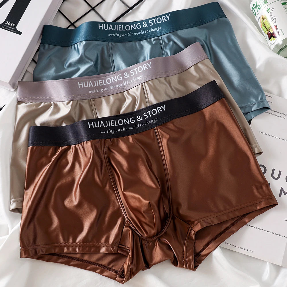 Kit 1 ou 3 Unidades de Cuecas Boxer em Seda Gelo e Cetim
