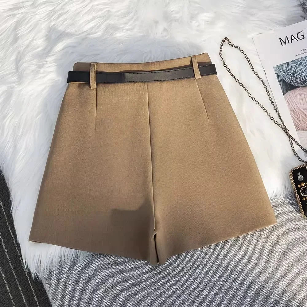 Short Feminino de Alfaiataria  de Cintura Alta