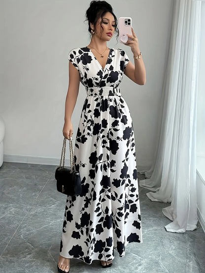 Vestido Elegante com Estampa Floral em Preto e Branco
