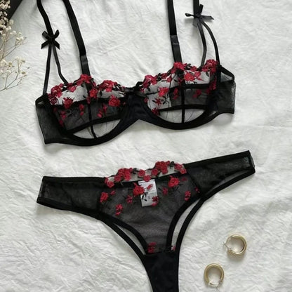 Lingerie Romântica com Renda de Malha Floral e Laço