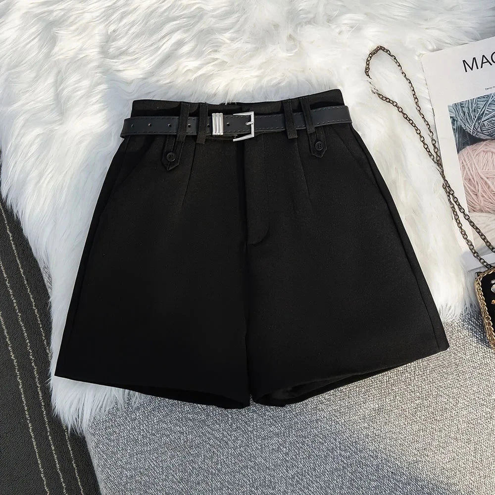 Short Feminino de Alfaiataria  de Cintura Alta