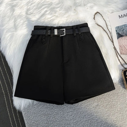Short Feminino de Alfaiataria  de Cintura Alta