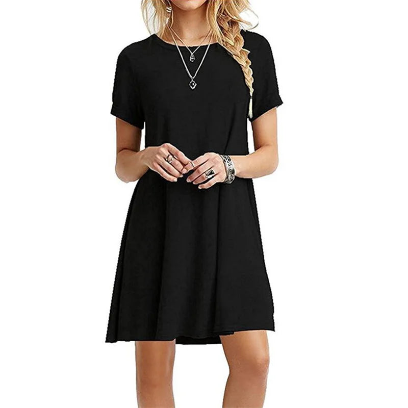 Vestido com Gola Redonda e Manga Curta