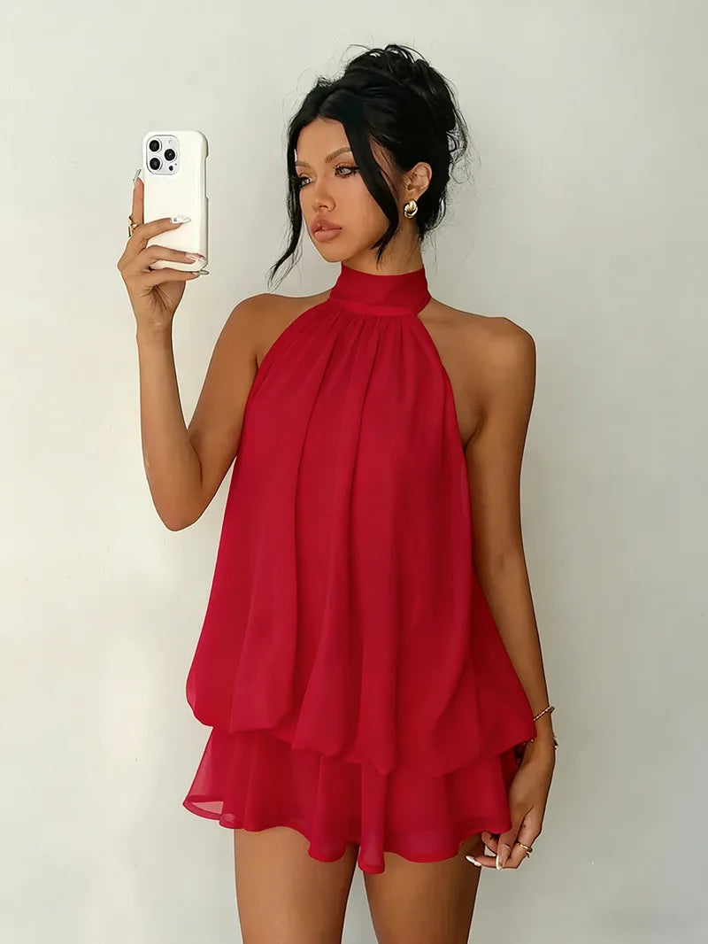 Vestido Feminino com Gola Halter e Costas Abertas