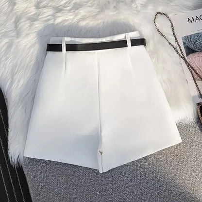 Short Feminino de Alfaiataria  de Cintura Alta