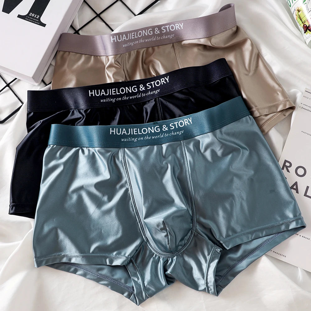 Kit 1 ou 3 Unidades de Cuecas Boxer em Seda Gelo e Cetim