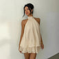 Vestido Feminino com Gola Halter e Costas Abertas