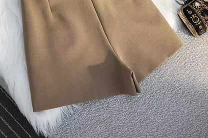 Short Feminino de Alfaiataria  de Cintura Alta