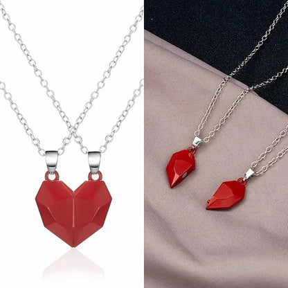 Colar com Pingente de Casal