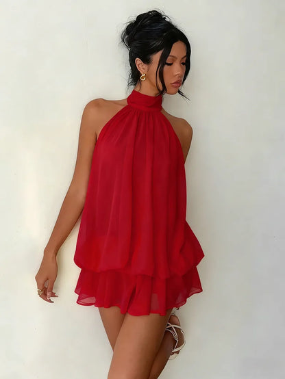 Vestido Feminino com Gola Halter e Costas Abertas