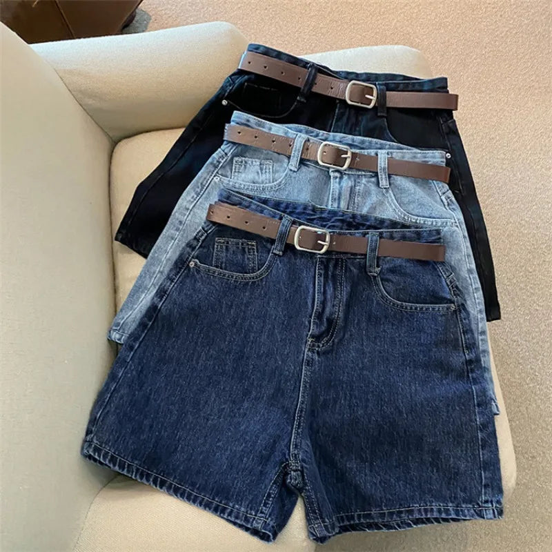 Short Jeans Feminino de Cintura Alta
