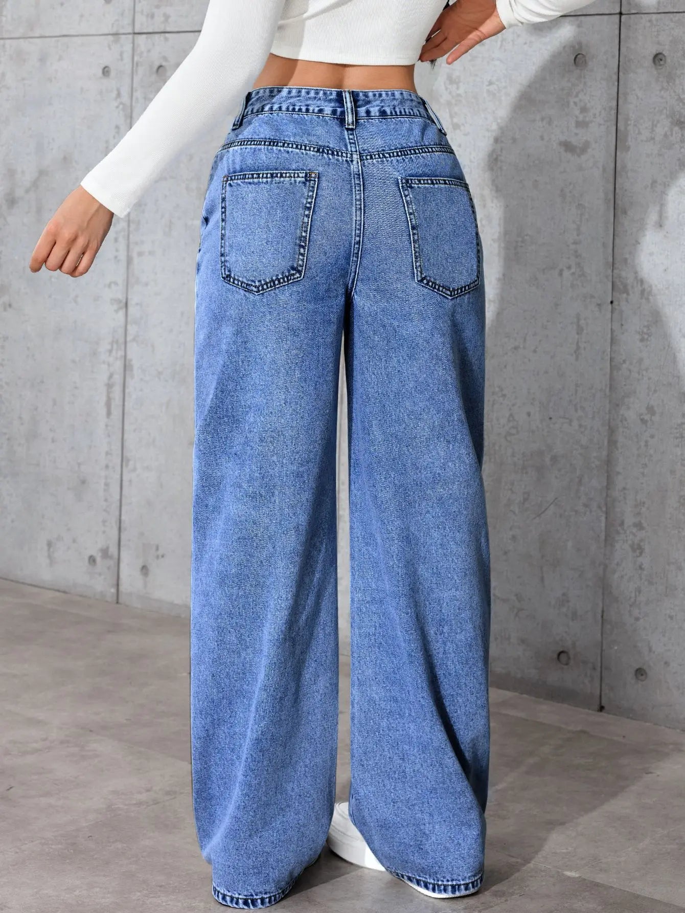Jeans Femininos de Cintura Alta e Modelagem Larga (Loose Fit) com Perna Reta