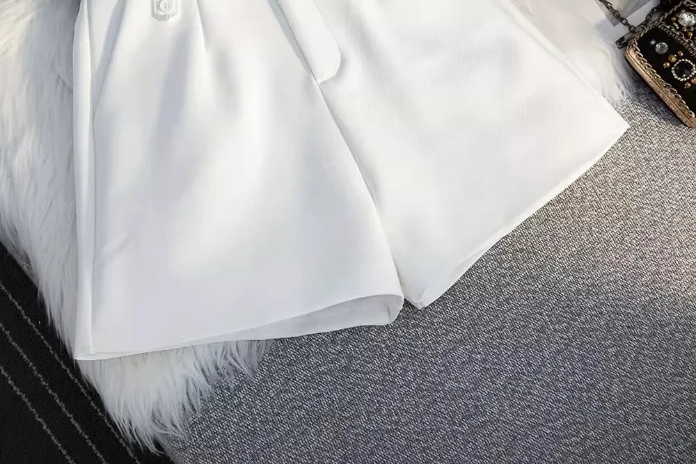 Short Feminino de Alfaiataria  de Cintura Alta