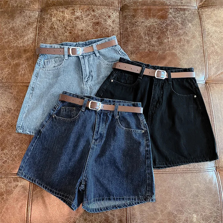 Short Jeans Feminino de Cintura Alta