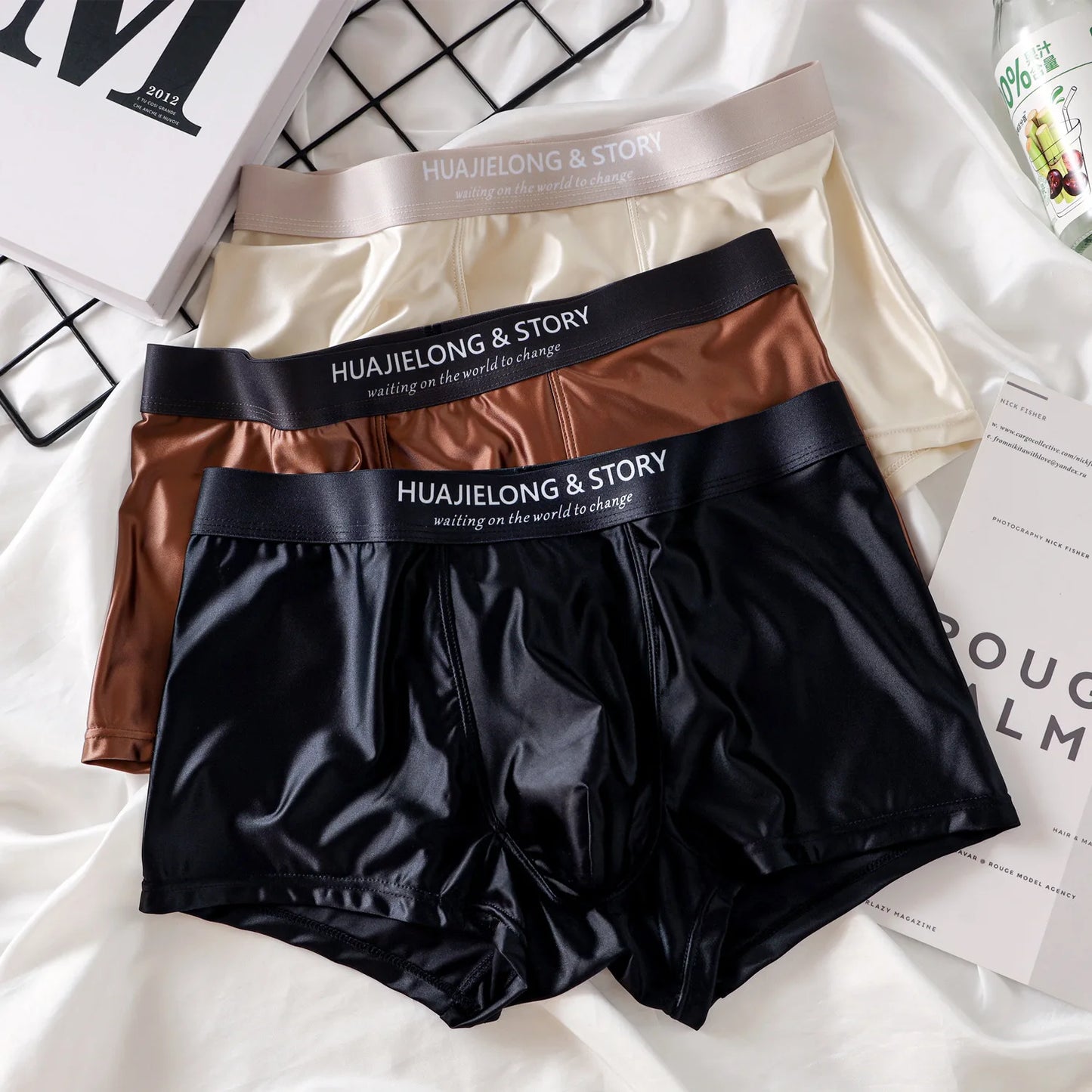 Kit 1 ou 3 Unidades de Cuecas Boxer em Seda Gelo e Cetim