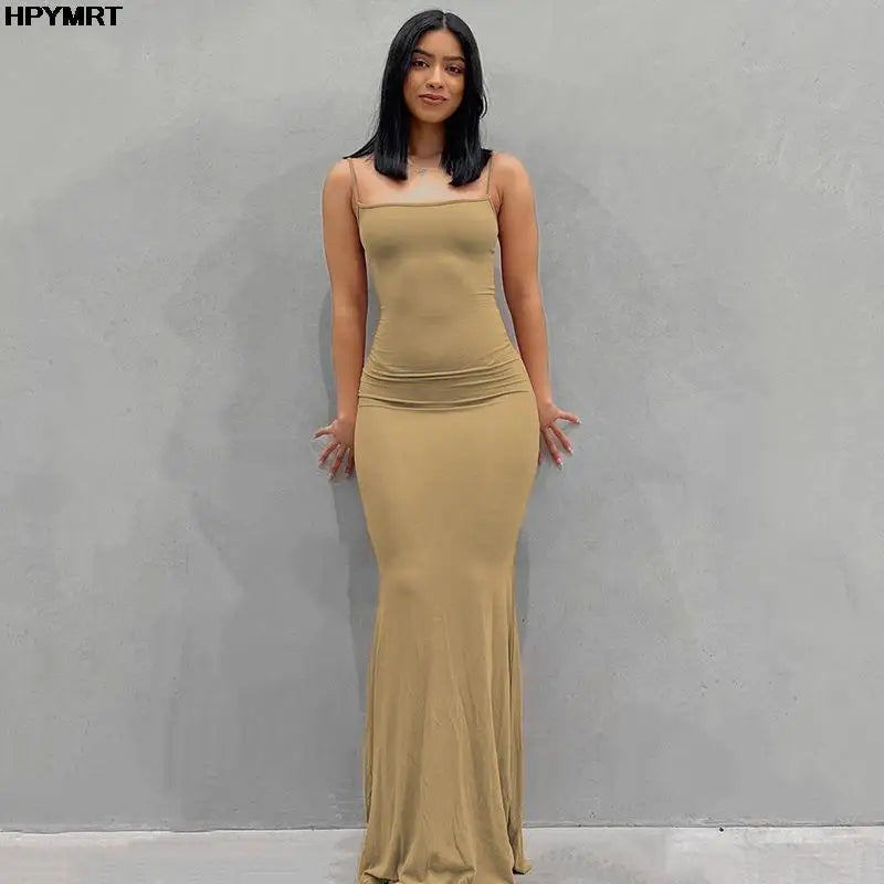 Vestido Maxi de Cetim Sem Mangas e Costas Nuas