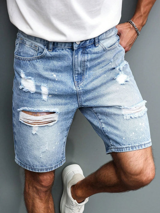 Bermuda Jeans Azul Claro com Lavagem Estonada