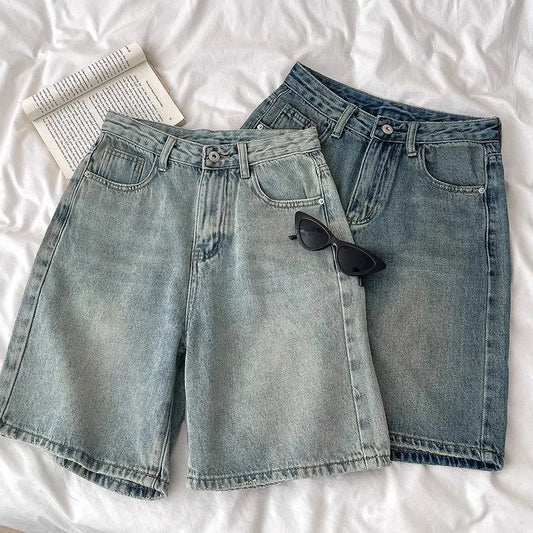 Short Jeans Feminino Retrô de Lavagem Desbotada