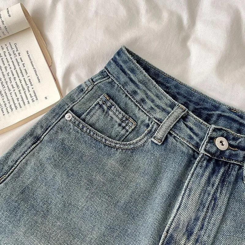 Short Jeans Feminino Retrô de Lavagem Desbotada