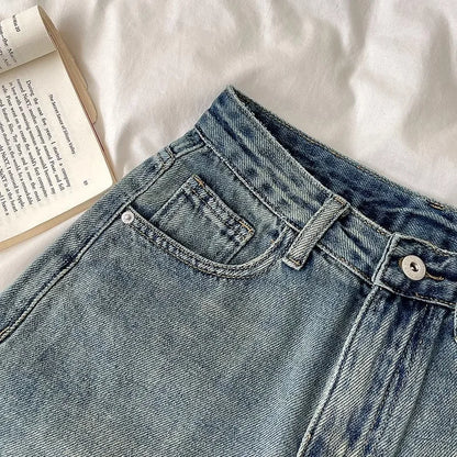 Short Jeans Feminino Retrô de Lavagem Desbotada