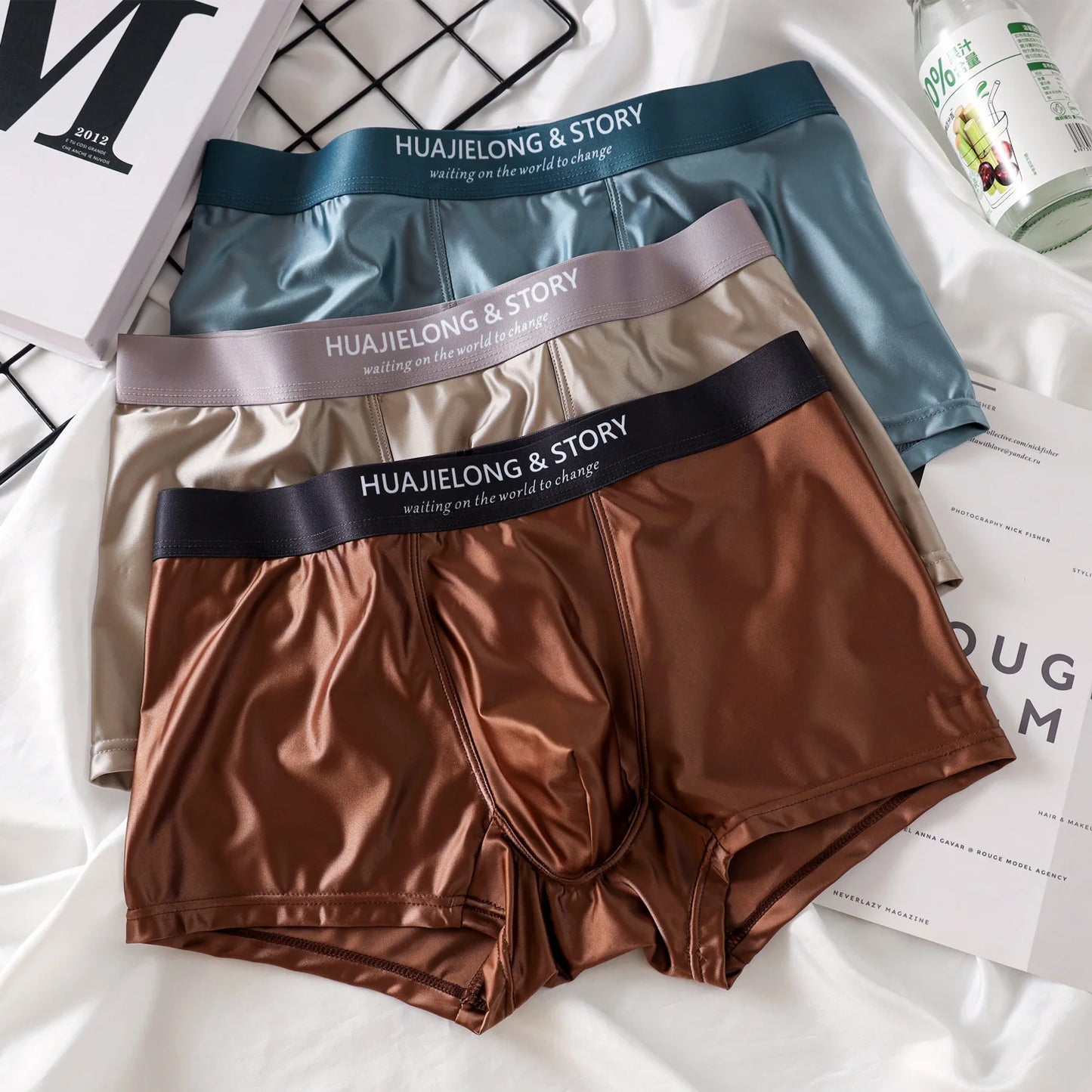 Kit 1 ou 3 Unidades de Cuecas Boxer em Seda Gelo e Cetim