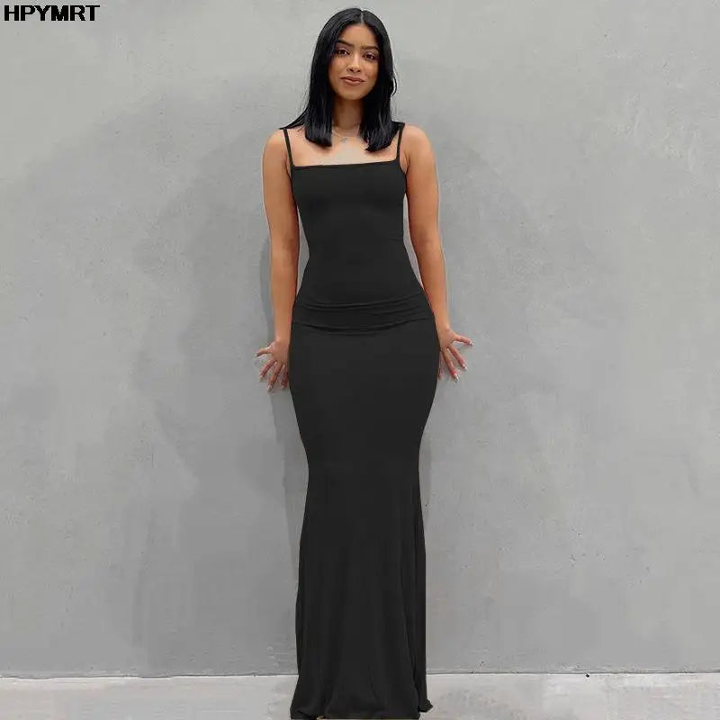 Vestido Maxi de Cetim Sem Mangas e Costas Nuas