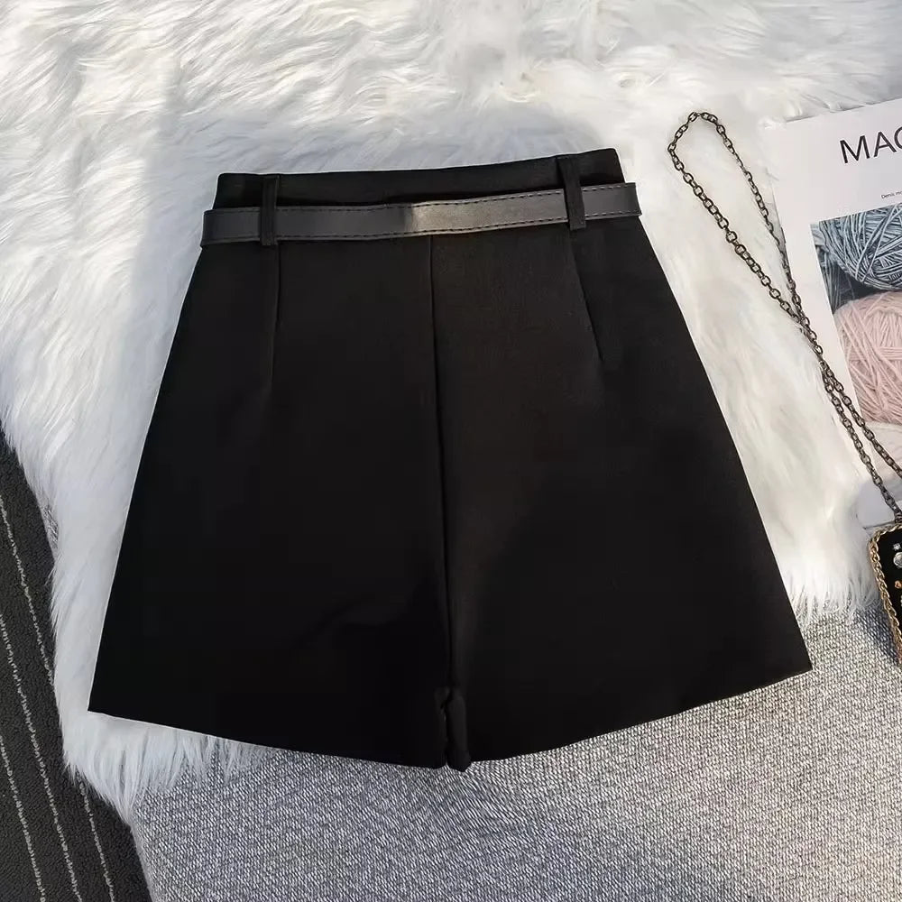 Short Feminino de Alfaiataria  de Cintura Alta