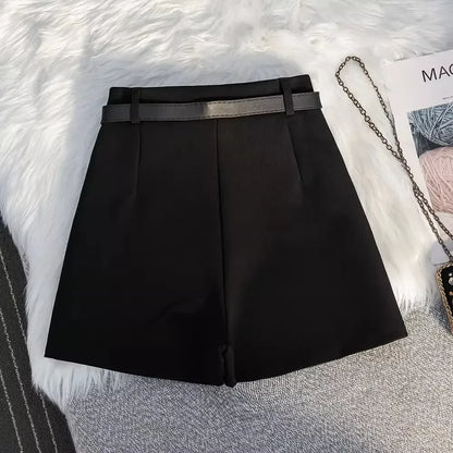 Short Feminino de Alfaiataria  de Cintura Alta