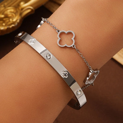 Conjunto de Pulseiras Francesas com Trevo da Sorte